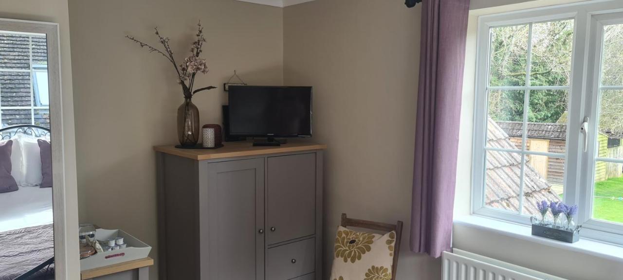 Ha'Penny Acre Bed & Breakfast Sherfield English Luaran gambar